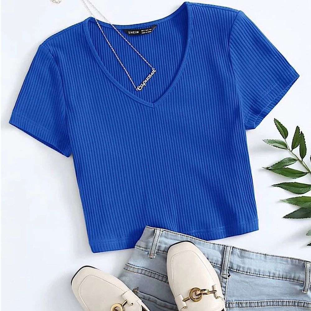 Zara Women’s Cropped Royal Blue Basic Tee